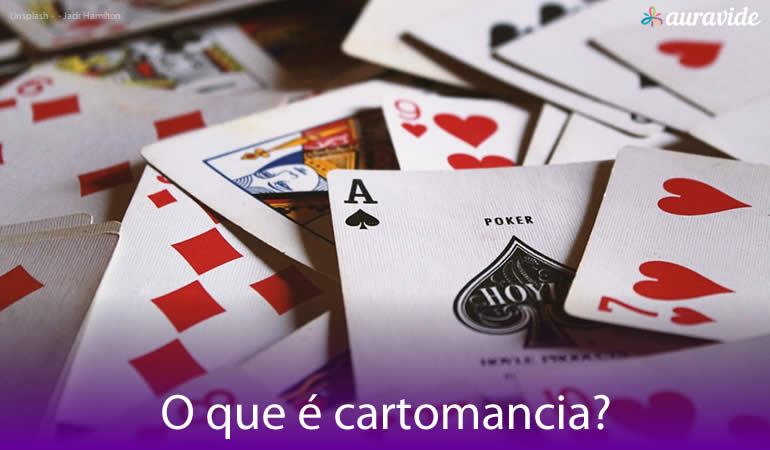 O que é cartomancia?