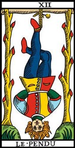 Existem cartas negativas no<a href="https://www.auravide.com/tarot/" title="tarot" class="roxo"><strong> tarot</strong></a>?